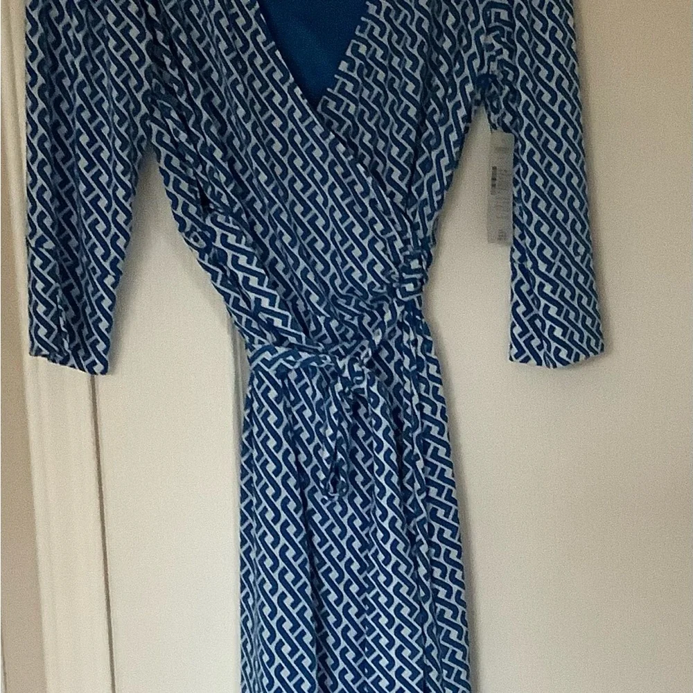Dress - Picture 1 of 1